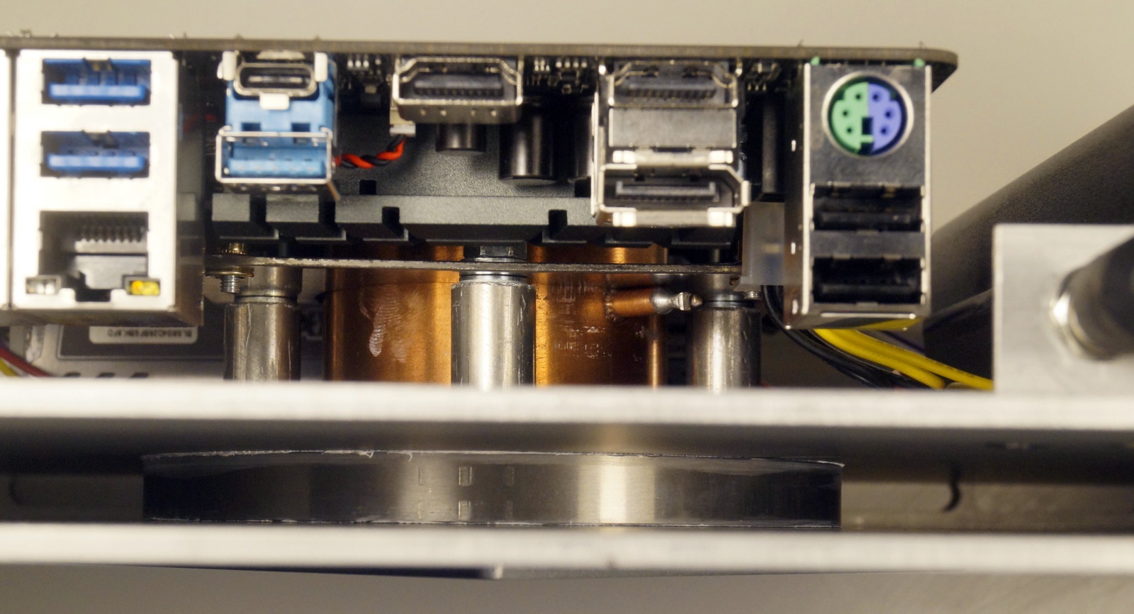 Настольный. Металлический. Бесшумный. Твой? - 11 Настольный. Металлический. Бесшумный. Твой? - 11