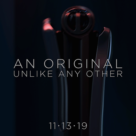 Смартфон Motorola RAZR со складным дисплеем будет представлен 13 ноября Смартфон Motorola RAZR со складным дисплеем будет представлен 13 ноября