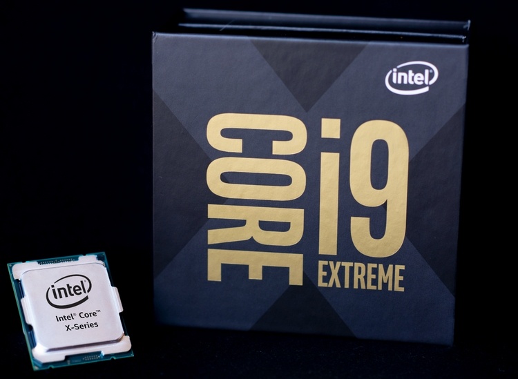 В первом обзоре Core i9-10980XE показал неоднозначные результаты