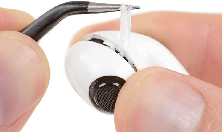 Наушники AirPods Pro практически неремонтопригодны из-за силиконового вкладыша Наушники AirPods Pro практически неремонтопригодны из-за силиконового вкладыша