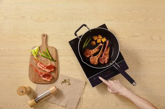 Супердешевая индукционная плита Xiaomi имеет 6 режимов приготовления и выдерживает нагрев до 500 °С - 1 Супердешевая индукционная плита Xiaomi имеет 6 режимов приготовления и выдерживает нагрев до 500 °С