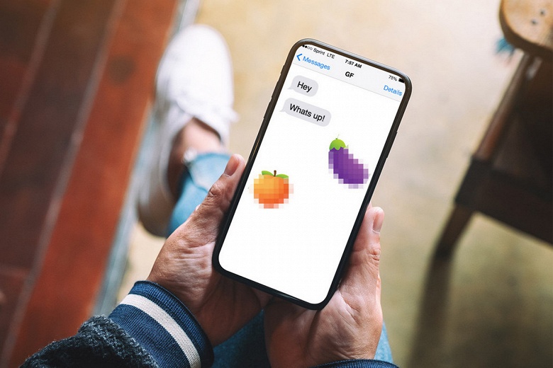Баклажан и персик &mdash; слишком сексуальные смайлики по мнению Facebook