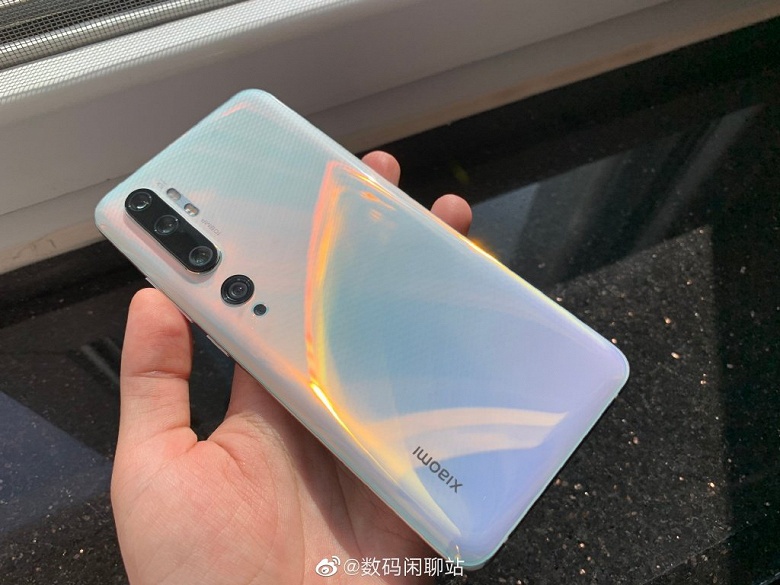 Удививший всех народный камерофон Xiaomi Mi CC9 Pro позирует сразу после анонса и демонстрирует возможности