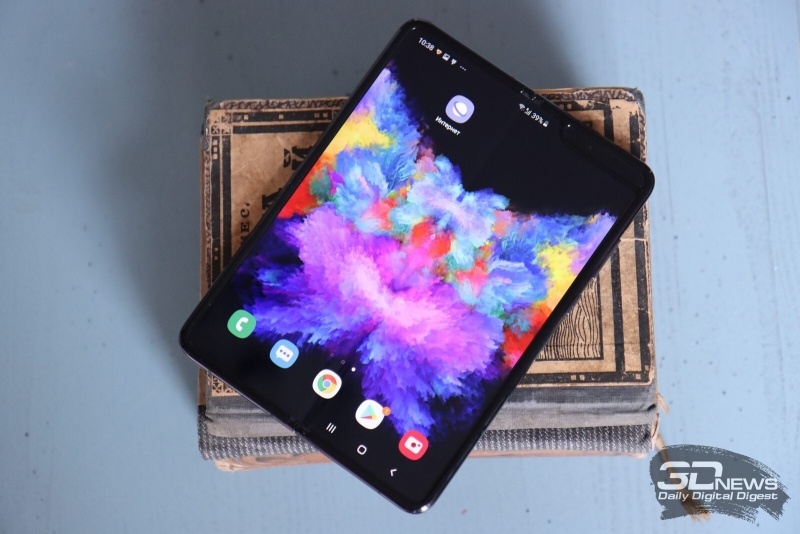 Новая статья: Обзор Samsung Galaxy Fold: главный смартфон года