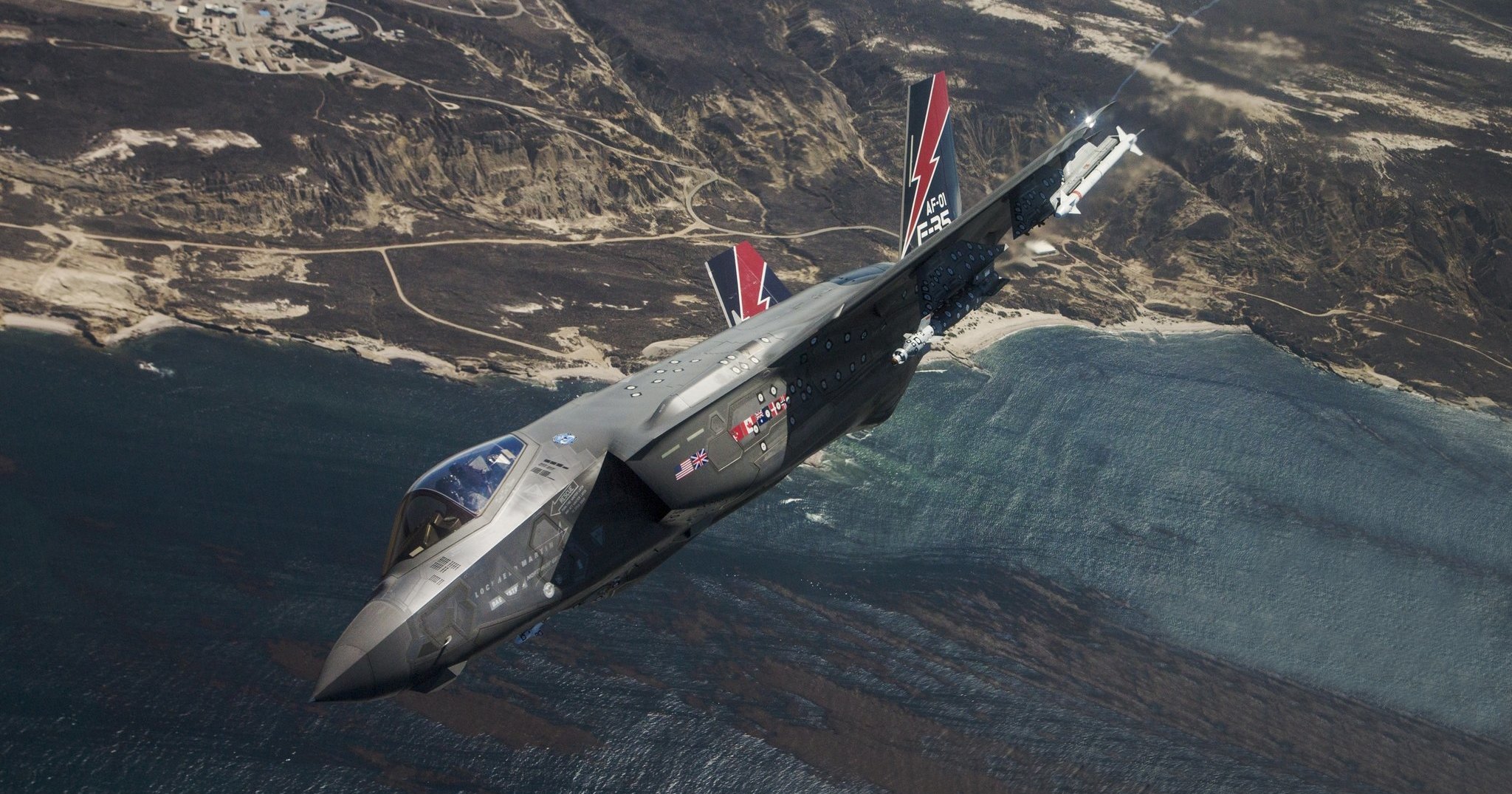 Новейшие F-35 не смогли догнать Ту-160 Новейшие F-35 не смогли догнать Ту-160