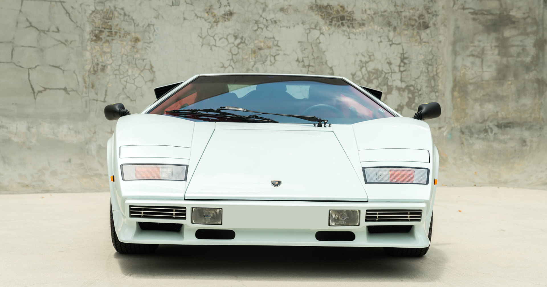 С молотка пустят редкий Lamborghini 1985 года