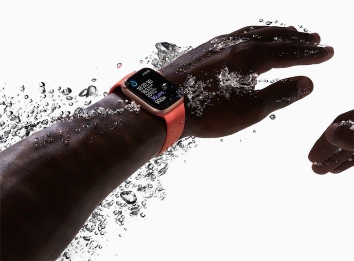 Apple Watch Series 6 получат усиленную водонепроницаемость и экран MicroLED - 1 Apple Watch Series 6 получат усиленную водонепроницаемость и экран MicroLED