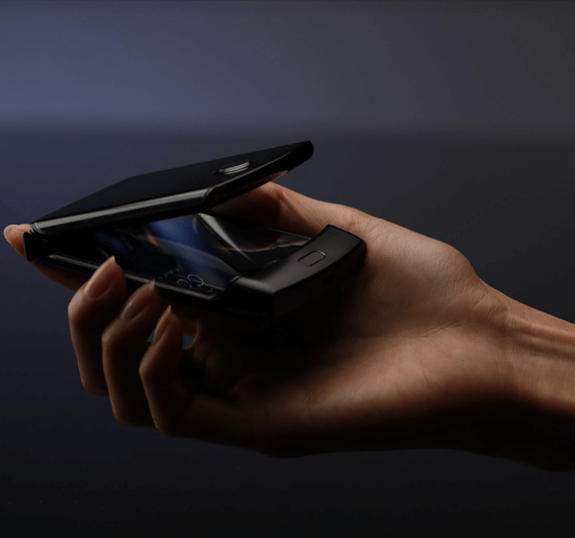 Motorola впервые показала новую раскладушку Razr с гибким экраном
