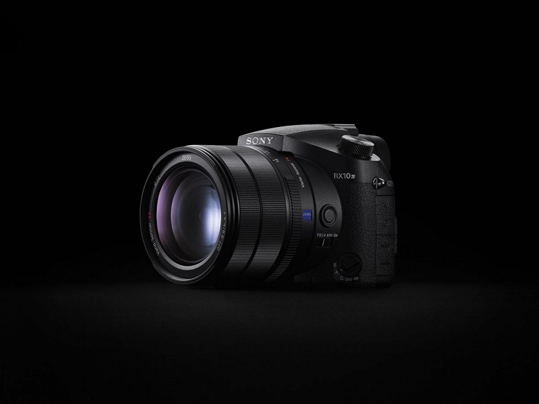 Компания Sony добавила функцию Real-Time Animal Eye AF в камеру RX10 IV с помощью обновления прошивки