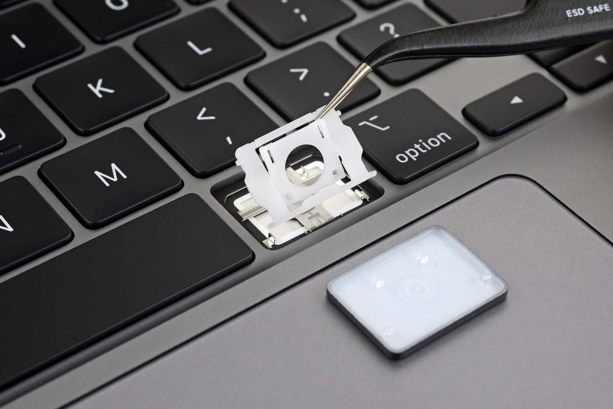 В iFixit разобрали клавиатуру нового MacBook Pro 16”, оказалось, что она ремонтопригодна даже дома - 5