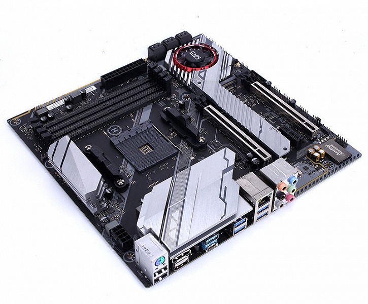 Плата Colorful CVN X570M Gaming Pro выполнена в типоразмере microATX