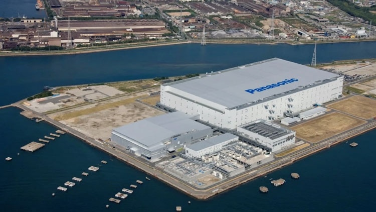 Последний завод Panasonic по выпуску LCD закроется в течение следующего года Последний завод Panasonic по выпуску LCD закроется в течение следующего года