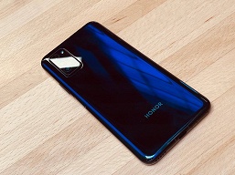 Honor V30 и Honor V30 Pro наконец можно рассмотреть во всех подробностях