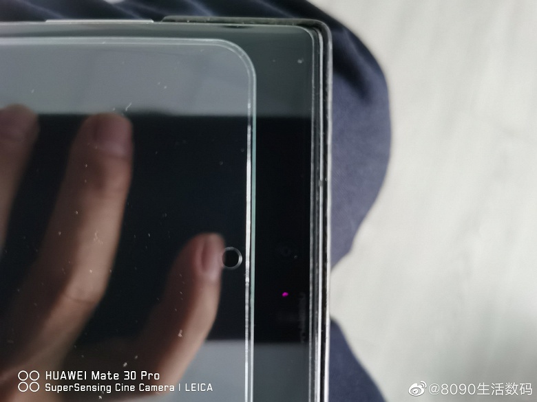 Samsung Galaxy S11 сравнили с Galaxy Note10 на фото, а Galaxy S11+ оказался неудобным