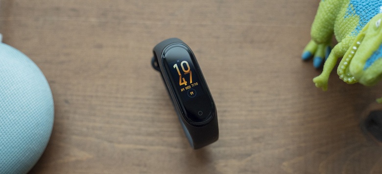 Xiaomi Mi Band 5 под угрозой. Судьба трекера пока под вопросом - 1 Xiaomi Mi Band 5 под угрозой. Судьба трекера пока под вопросом