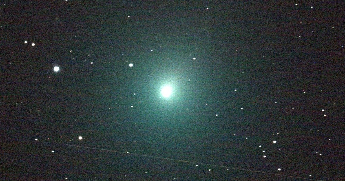 Телескоп TESS заснял взрыв на комете