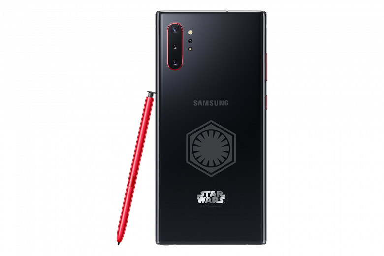 Покупателям уникального Samsung Galaxy Note10+ Star Wars в России полагаются приятные бонусы