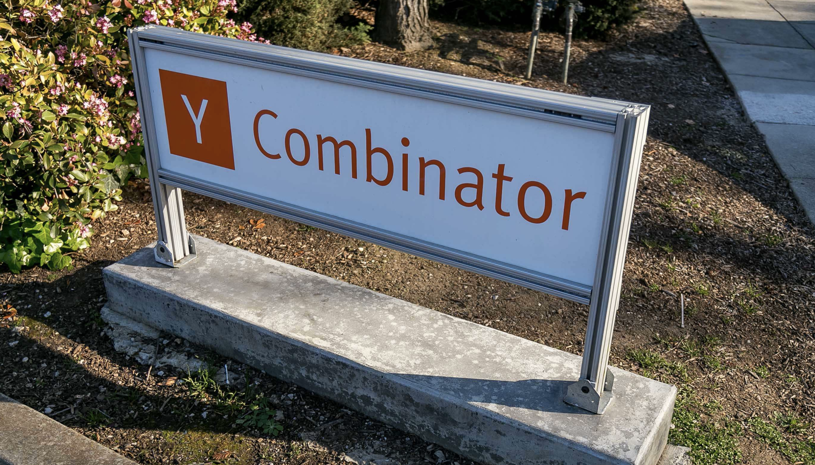 Ycombinator. Y combinator здание. Y combinator founders. «yc» стартап. Y combinator.