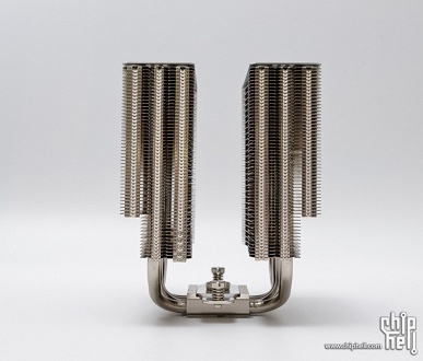 Фотогалерея дня: процессорная система охлаждения Thermalright массой 1 кг - 4 Фотогалерея дня: процессорная система охлаждения Thermalright массой 1 кг