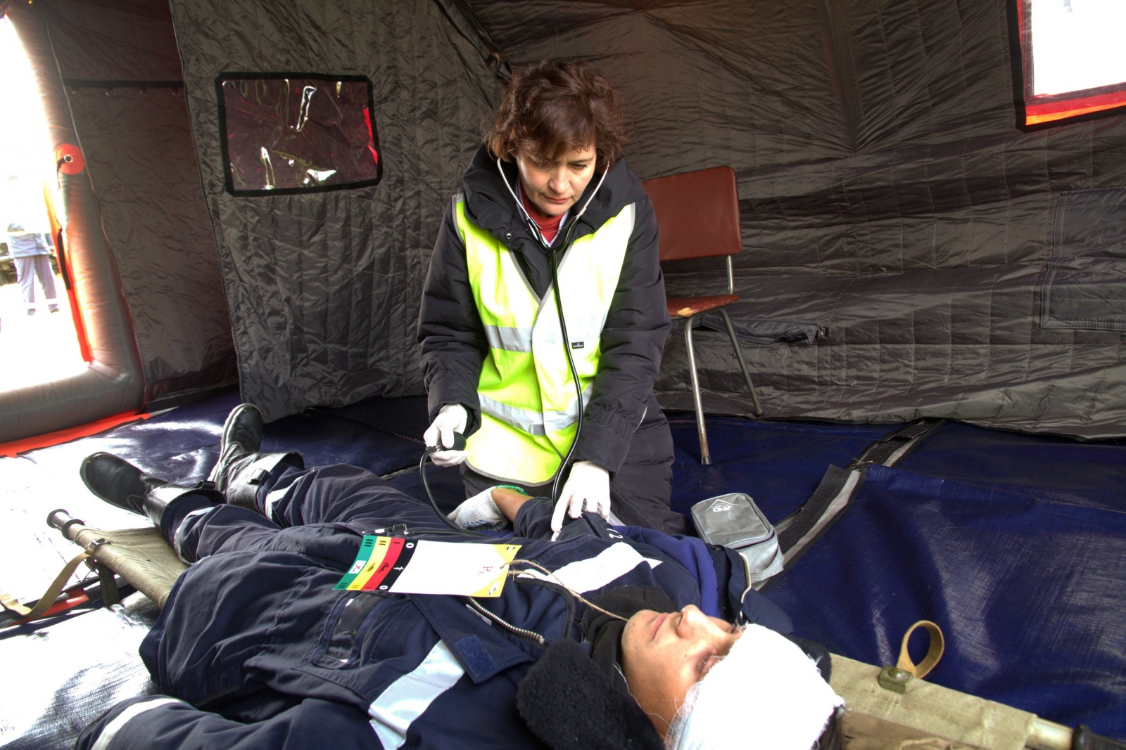 Как работает медслужба аэропорта - 11