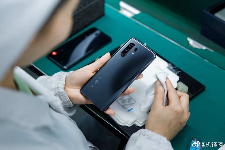 Перископная камера Vivo X30 Pro 5G рассекречена - 1 Перископная камера Vivo X30 Pro 5G рассекречена