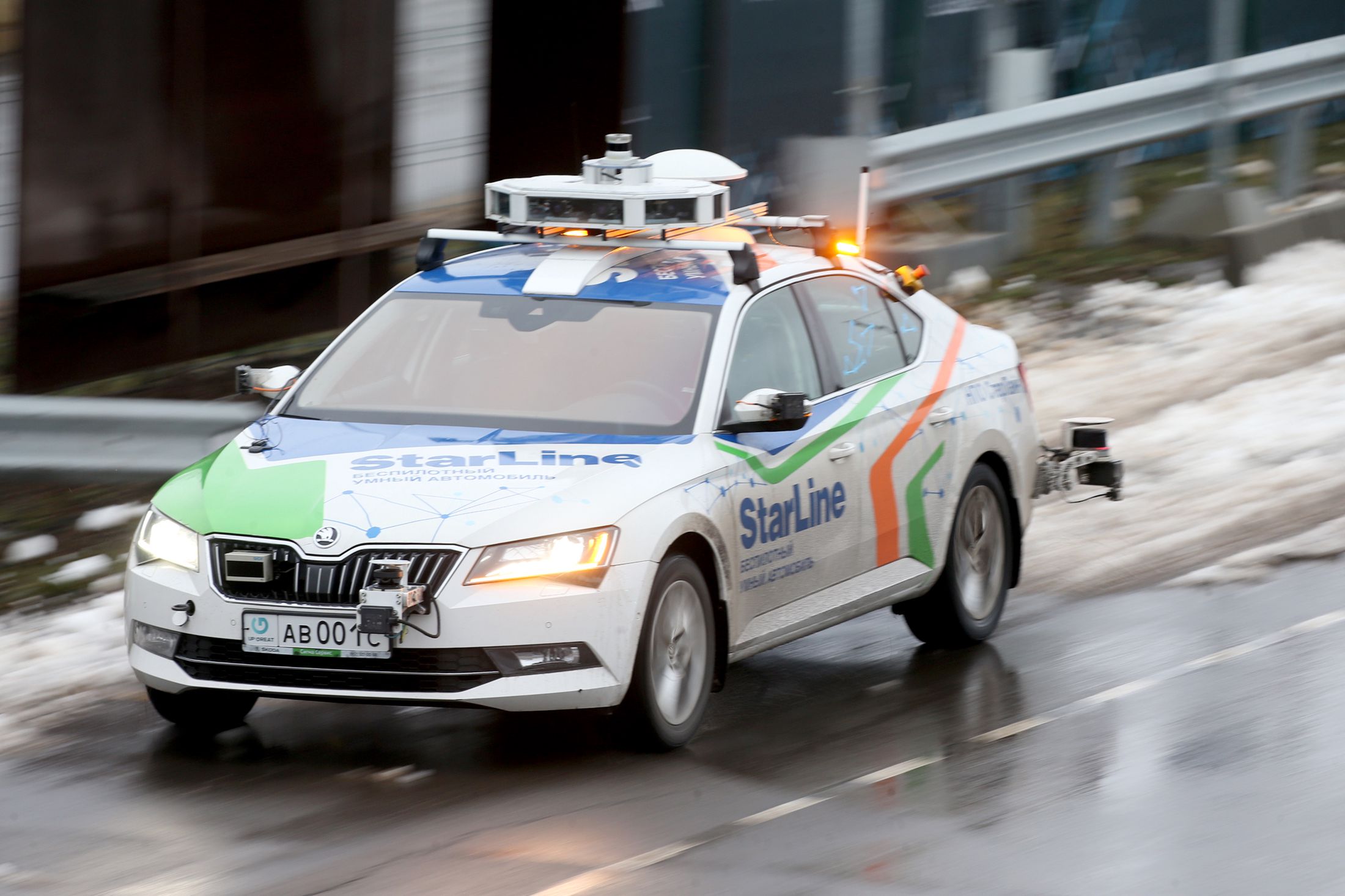 В России впервые прошли соревнования беспилотных автомобилей, до финиша добрался только один - 10 В России впервые прошли соревнования беспилотных автомобилей, до финиша добрался только один - 10