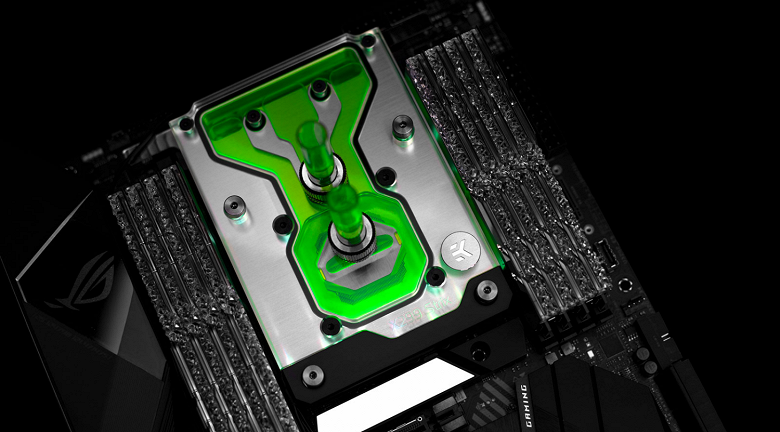 Водоблок EK-Quantum Momentum ROG Strix X299-E Gaming II D-RGB отводит тепло от процессора и регуляторов напряжения