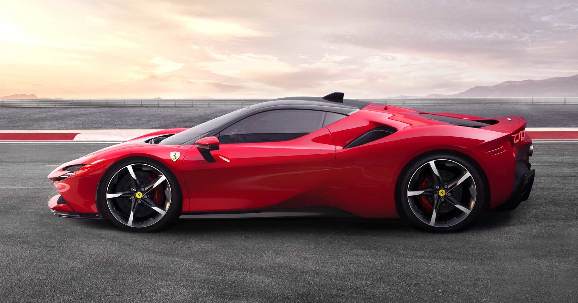Ferrari не торопится с выпуском электромобиля