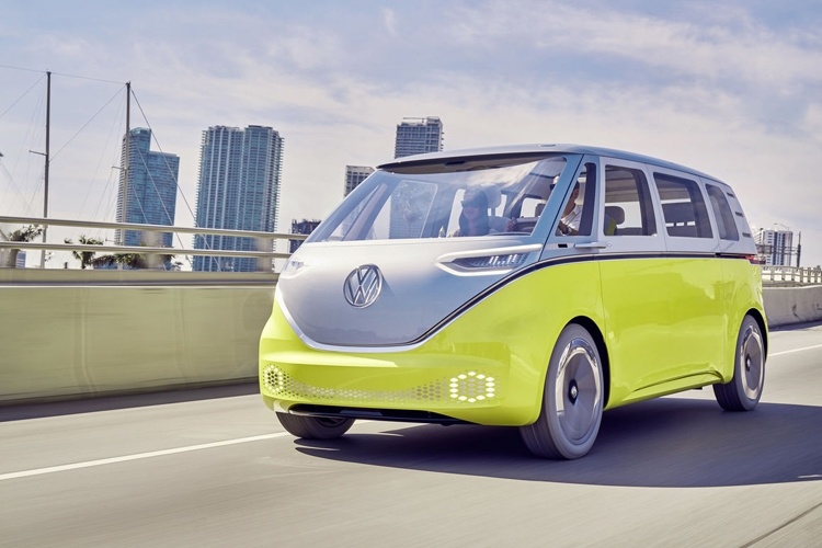Электрические шаттлы-беспилотники Volkswagen начнут перевозить пассажиров в Катаре