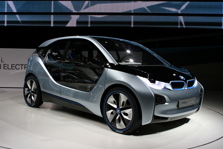 BMW продала полмиллиона электрифицированных автомобилей