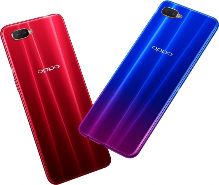 OPPO запустила новогоднюю акцию со скидками на смартфоны и подарками за покупку