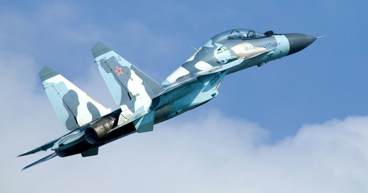 Дозаправку МиГ-31БМ и Су-34 в небе показали глазами пилотов