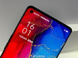 Последний флагман года Oppo Reno 3 с SoC Dimensity 1000 в большой подборке реальных фото