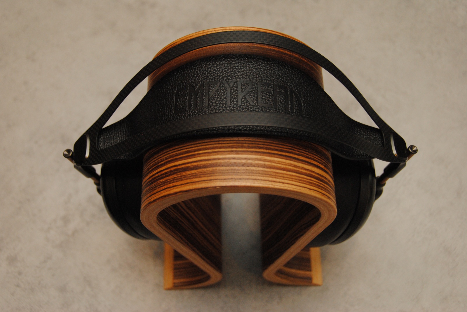 Сравнение гибридов или что ожидает владельцев румынских наушников Meze за 84 990 и 239 990 рублей - 8 Сравнение гибридов или что ожидает владельцев румынских наушников Meze за 84 990 и 239 990 рублей - 8