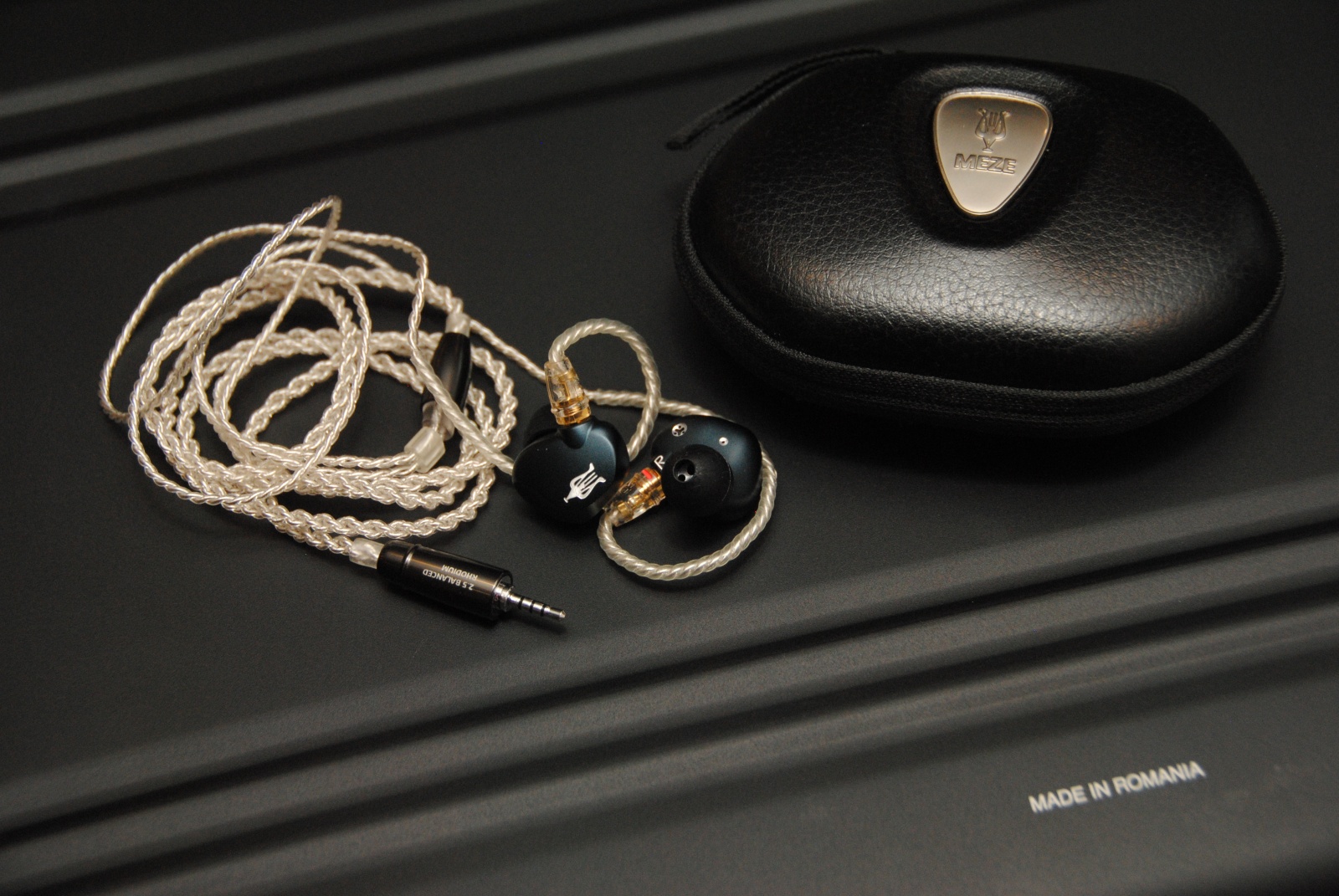 Сравнение гибридов или что ожидает владельцев румынских наушников Meze за 84 990 и 239 990 рублей - 9 Сравнение гибридов или что ожидает владельцев румынских наушников Meze за 84 990 и 239 990 рублей - 9