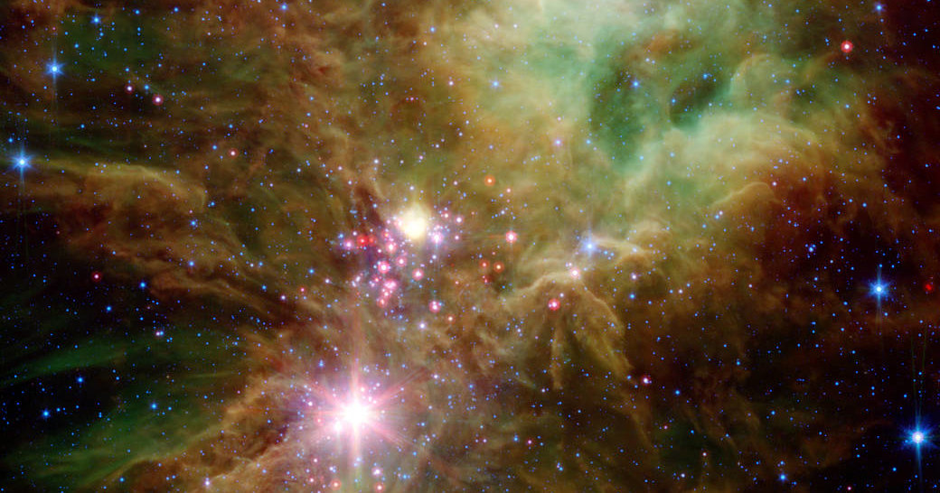 «Спитцер» получил снимок скопления Рождественская елка «Спитцер» получил снимок скопления Рождественская елка