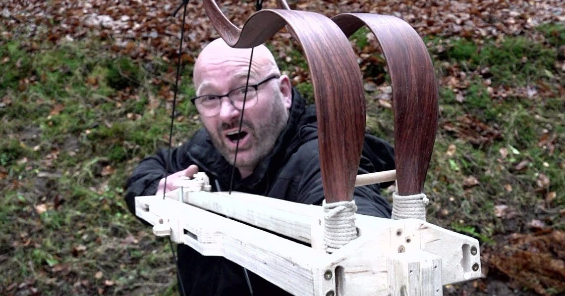 Автоматический спаренный лук: многозарядный стреломет в действии Автоматический спаренный лук: многозарядный стреломет в действии