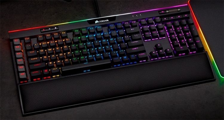 Corsair K95 RGB Platinum XT: клавиатура с индивидуальной RGB-подсветкой кнопок Corsair K95 RGB Platinum XT: клавиатура с индивидуальной RGB-подсветкой кнопок