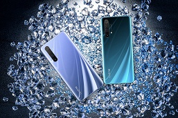 12 ГБ, 120 Гц и 5G по очень привлекательной цене. Realme X50 5G Master Edition позирует вживую