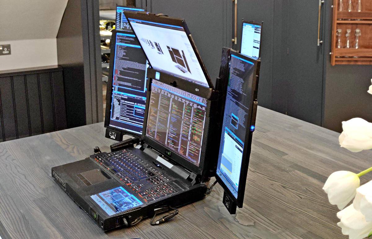 На CES 2020 представлен ноутбук Aurora 7 с семью экранами - 2