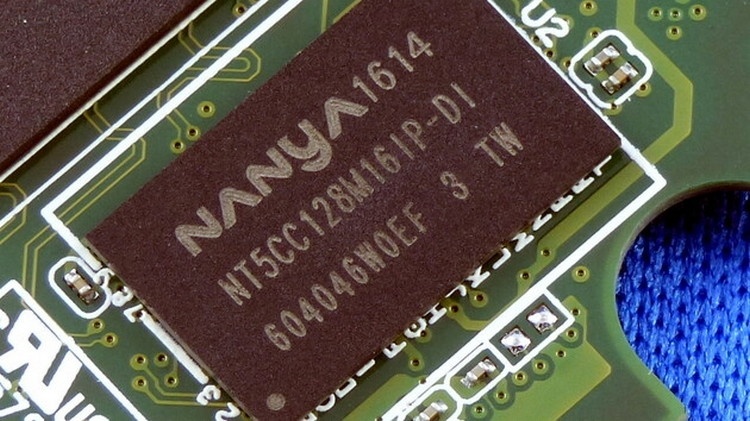 Nanya до конца года выпустит микросхемы оперативной памяти 10-нм класса