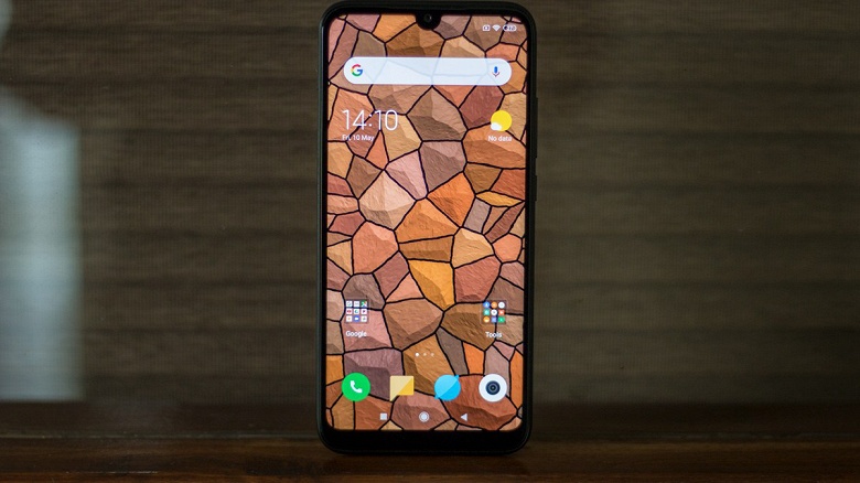 ЖК-экраны все еще в разы популярнее AMOLED на рынке смартфонов, 3G-устройства вымирают