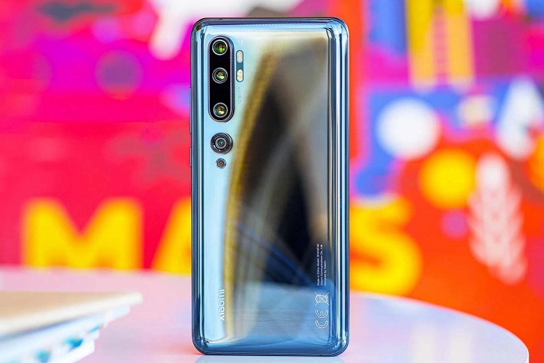 Xiaomi Mi 10 &mdash; первый в мире смартфон на Snapdragon 865