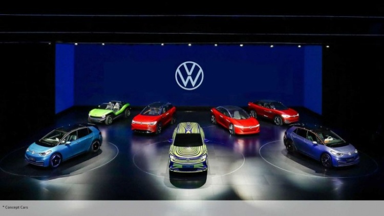 Volkswagen Group увеличила на 3 млн ориентиры по продажам электромобилей к 2028 году