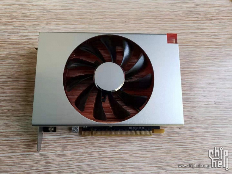Китаец сам создал видеокарту AMD Radeon Nano, серийной версии которой никогда не существовало - 1 Китаец сам создал видеокарту AMD Radeon Nano, серийной версии которой никогда не существовало