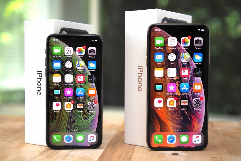 Apple обрушила цены на iPhone XS 