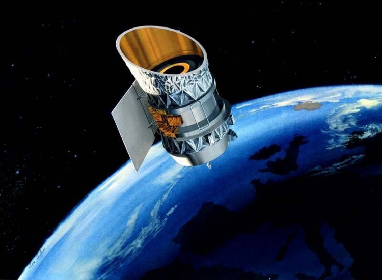 Сегодня два спутника пролетят над США в опасной близости друг от друга