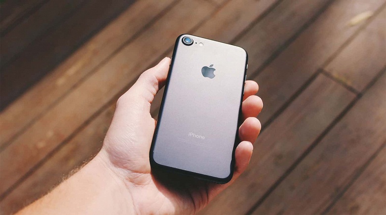 Apple начала производство ожидаемого миллионами iPhone 9