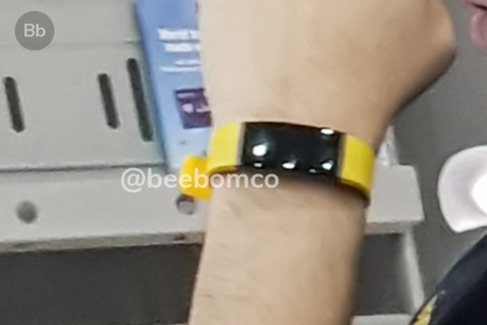 Соперник Mi Band 4, произведённый Realme, может получить то, чем устройство Xiaomi похвастаться не может 