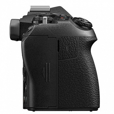 Появились изображения и подробное описание камеры Olympus E-M1 Mark III - 7 Появились изображения и подробное описание камеры Olympus E-M1 Mark III